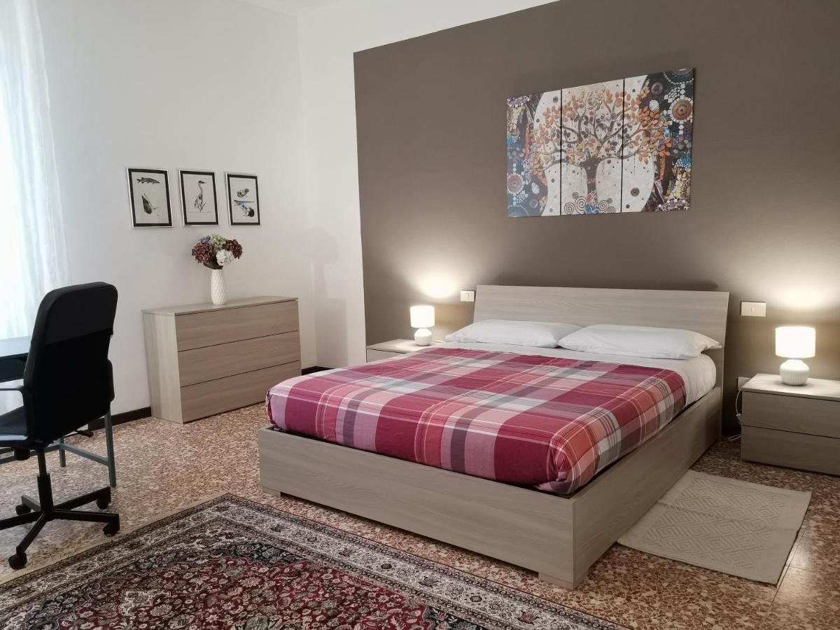 At Home In Кремона Екстер'єр фото